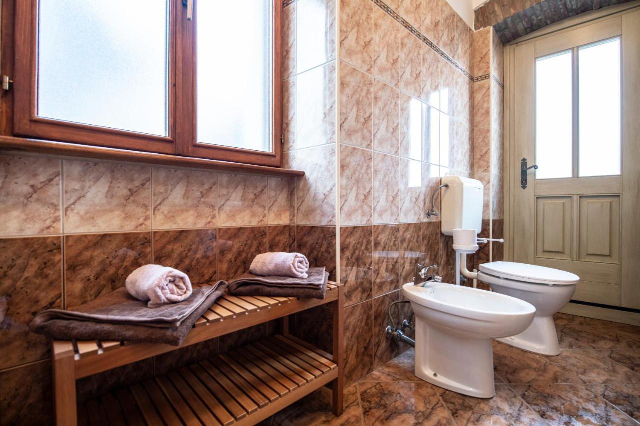 Old Town Studio And Apartment ヴルサル エクステリア 写真