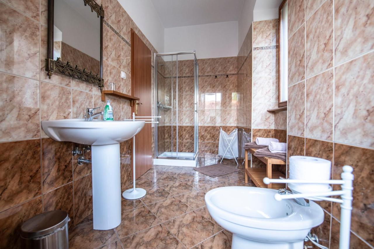 Old Town Studio And Apartment ヴルサル エクステリア 写真