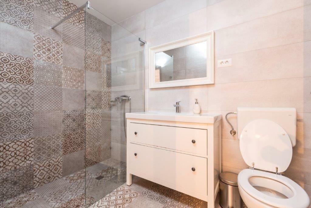Old Town Studio And Apartment ヴルサル エクステリア 写真